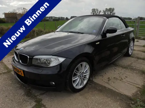 BMW 1 Serie Cabrio 118i High Executive **NL-AUTO**94.000 org.km.NAP**M-PAKKET**DEALER ONDERHOUDEN**