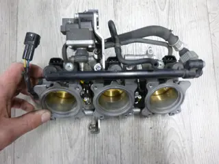 GASKLEPHUIS Triumph Street Triple 675 2011 - 2012