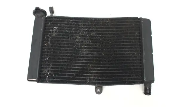 RADIATEUR Yamaha FZR 600 1994 - 1996