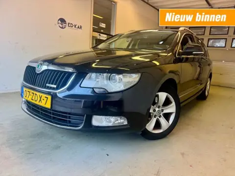 SKODA SUPERB 1.6 TDI Greenline Tour Business Line LEER CLIMA RIJDT GOED NAP APK 10-2026
