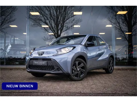 Toyota Aygo X 1.0 VVT-i S-CVT Play ** Navigatie ** Camera ** LM Velgen