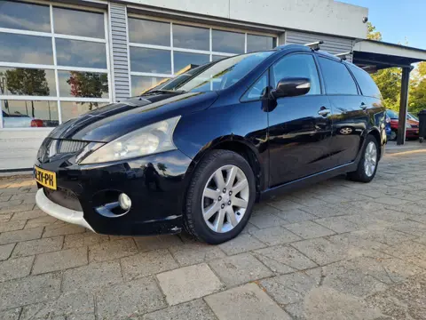 Mitsubishi Grandis 2.4-16V AUTOMAAT/ 7 PERSOONS
