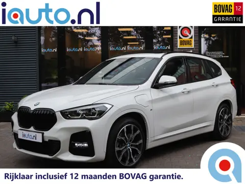 BMW X1 xDrive25e 220pk M-Sport Shadow Line Pano/Keyless/Navi/Leder Dakota/LED/DAB/19"