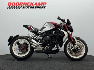 MV Agusta DRAGSTER 800 RR (bj 2016, automaat)