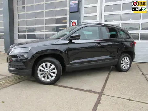 Skoda Karoq 1.5 TSI ACT Business Edition / Panodak