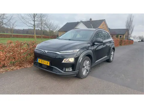 Hyundai KONA EV Comfort 64 kWh CLIMA/NAVI BJ 2020