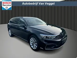 Volkswagen Passat Variant 1.4 TSI PHEV GTE pano, trekhaak, camera, stoelverw