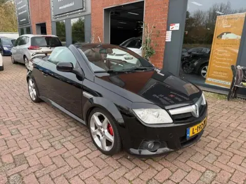 Opel Tigra TwinTop 1.8-16V Cosmo LEER