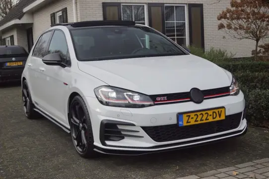 VOLKSWAGEN GOLF GTI TCR 2.0 TSI (290pk) DSG Akrapovic/Pano/Carbon/Navi Pro/Dynaudio