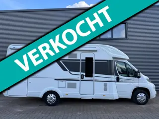 Adria Matrix 650DL NIEUWSTAAT 31.152km Luchtvering Enkele bedden 1e eigenaar Elektr hefbed Airco