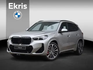 BMW X1 xDrive23i High Executive | M Sportpakket Pro | Travel Pack | Comfort Pack | Innovation Pack |