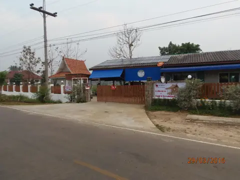 Vrijstaand Huis met Cabins en Cafe in Chiang Rai Thailand