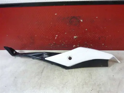 LINKER ACHTERKANT Suzuki GSX R 750 2008 - 2010