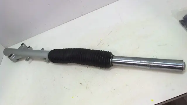 VOORPOOT RECHTS COMPLEET Triumph Tiger 1999 - 2001