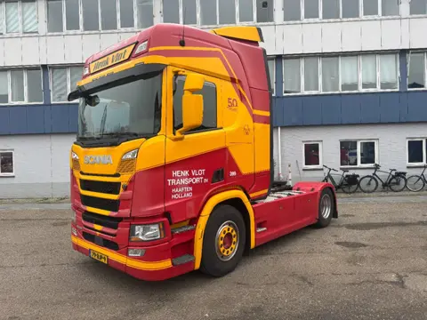 Scania R450 4X2 EURO 6 ADR SKIRTS DOUBLE TANK (bj 2017)