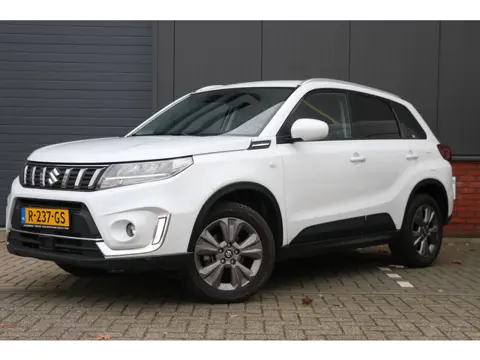 Suzuki Vitara 1.5 Hybrid Select Automaat | camera | side assist | stoelverwarming / ACC
