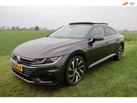 Volkswagen Arteon 1.5 TSI Business R-Line|Pano|IQ-Light|Keyless