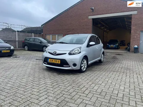 Toyota Aygo 1.0-12V Now