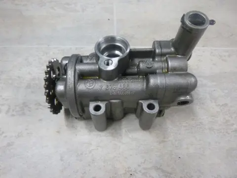 OLIEPOMP BMW K 1200 S 2004 - 2009