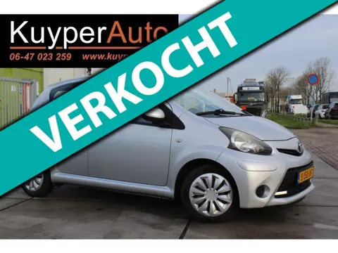 Toyota Aygo 1.0 VVT-i Aspiration NAVI AIRCO MULTIMEDIA