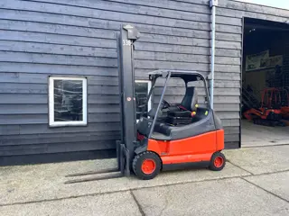 Linde E30S Triplo 7 meter