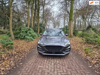 Ford Focus Wagon 1.0 EcoBoost Titanium Business