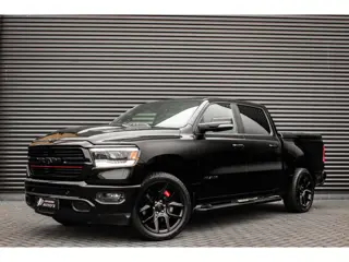 Dodge Ram 5.7 V8 HEMI 1500 BLACK EDITION / 100DKM / DIRECT RIJDEN / APPLE CARPLAY / 22 INCH / FULL B