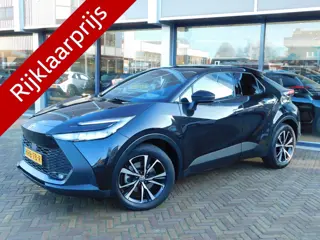 Toyota C-HR 2.0 Plug-in Hybrid 220 Dynamic (bj 2025)
