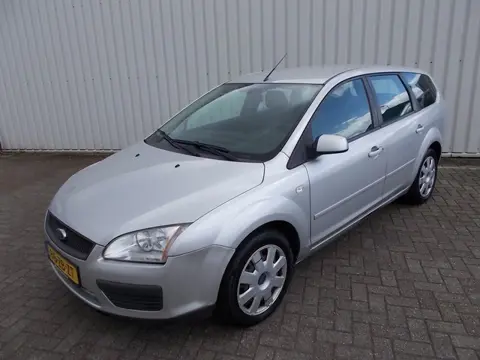 Ford FOCUS Wagon 1.6 TDCI Trend (bj 2008)
