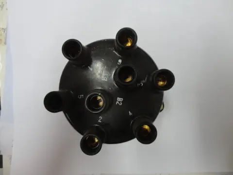 Distributor cap for Maserati Merak series 1