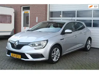 Renault MEGANE 1.5 Blue dCi Bose Airco, Navigatie, Car-Play, 5 Deurs, Nette Auto.
