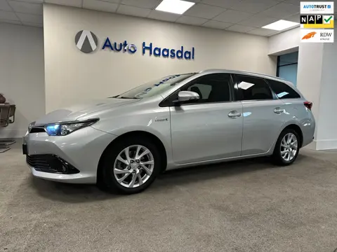 Toyota Auris 1.8 Hybrid Lease|PANO|BTW-AUTO|1e EIG|FACELIFT