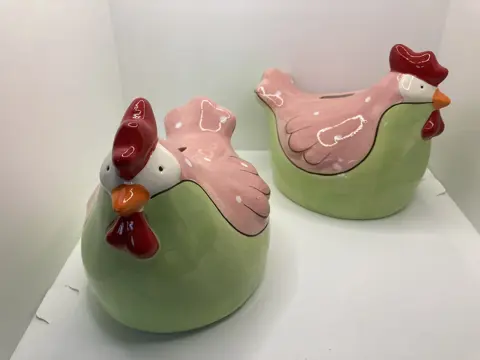 SPAARPOT LEGKIP GROOT 13,5 CM NIEUW