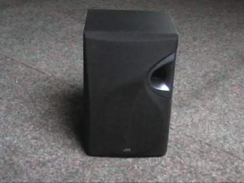 Luidsprekers ,box jvc,en 2 medion luidsprekers ,enz.