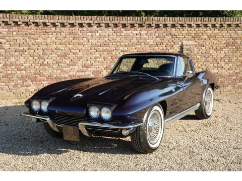 Chevrolet Corvette C2 Sting Ray Coupé Body-off restored in Europe, Wonderful condition - runs great 