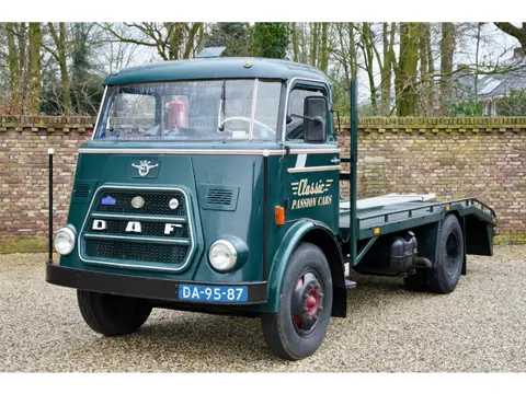 DAF A1100 Car Transporter Trade-in-car Nicely restored in the past, The so-called "Kikkerdaf", Been 