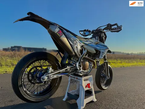 Husqvarna FE 450 2019 Supermoto A2 kenteken NIEUWSTAAT!