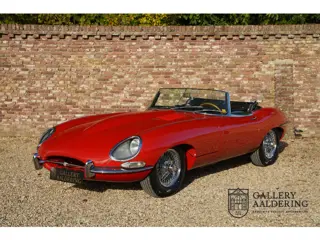 Jaguar E-Type Series 1 3.8 Roadster Matching numbers - Accompanied with the Jaguar Heritage Trust ce