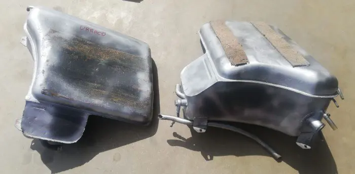 Left and right fuel tank for Lamborghini Urraco