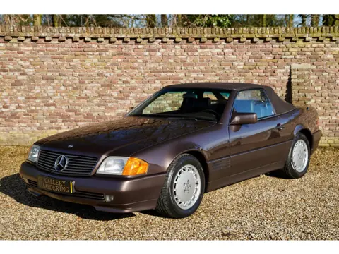 Mercedes-Benz 300-serie 300 SL "Brown over brown" Elegant "Nutria Brown over Brazil" all-leather — T