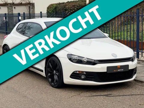 Volkswagen SCIROCCO 1.4 TSI 90KW 18" / Stoelverwarming / climate control