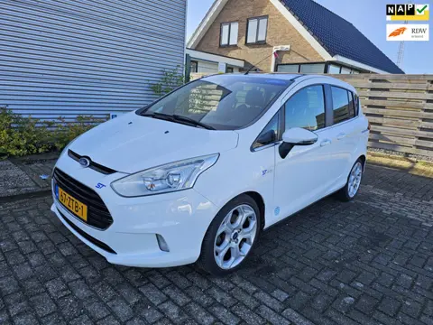 Ford B-Max 1.0 EcoBoost Titanium Panaromadak/Stoelverw. Bj:2013 NAP!
