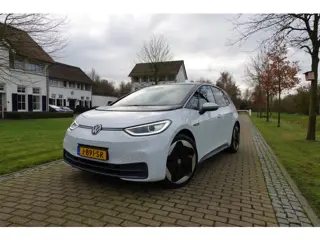 Volkswagen ID.3 First Max 58 kWh | BTW | Pano | I.Q. LIGHT | Head-Up | Stoelverwarming | Massage | T