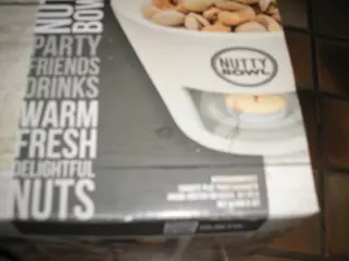 Nutty Bowl. - Opwarmset voor nootjes