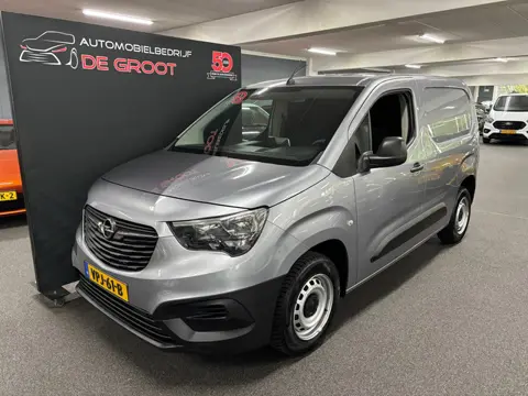 Opel Combo 1.5D L1H1 Edition Parkeersensoren achter, Airco, Navigatie en Apple/Android Carplay