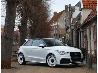 Audi A1 2.0 TFSI Quattro | 1/333 - Historie - BOSE