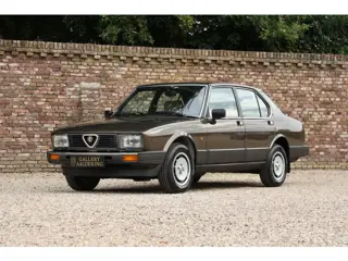 Alfa Romeo Alfetta 2.0 "51.000 kilometers" "Last year production model" for the European market, Com