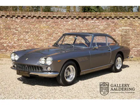 Ferrari 330 GT 2+2 Coupe Interim Sought after Interim version, "Intrim": first series nose - 11 louv