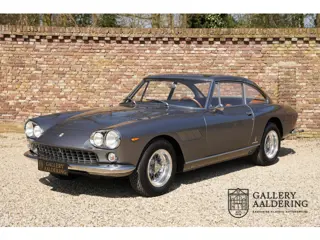 Ferrari 330 GT 2+2 Coupe Interim Sought after Interim version, "Intrim": first series nose - 11 louv