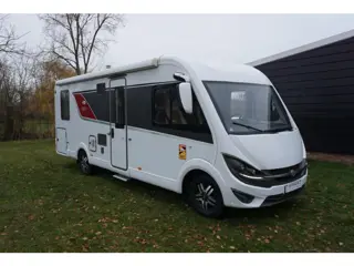 Bürstner Ixeo 744 I 9 traps Automaat